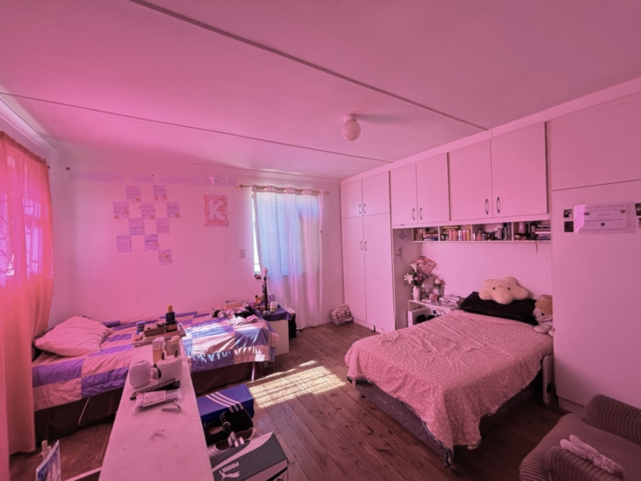 3 Bedroom Property for Sale in Rocklands Western Cape